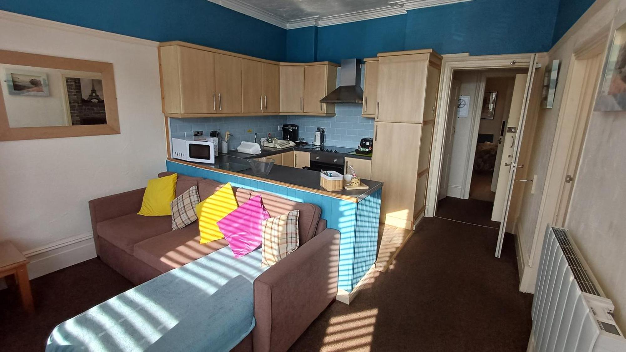 Morwenna Luxury Holiday Apartments Лландидно Экстерьер фото