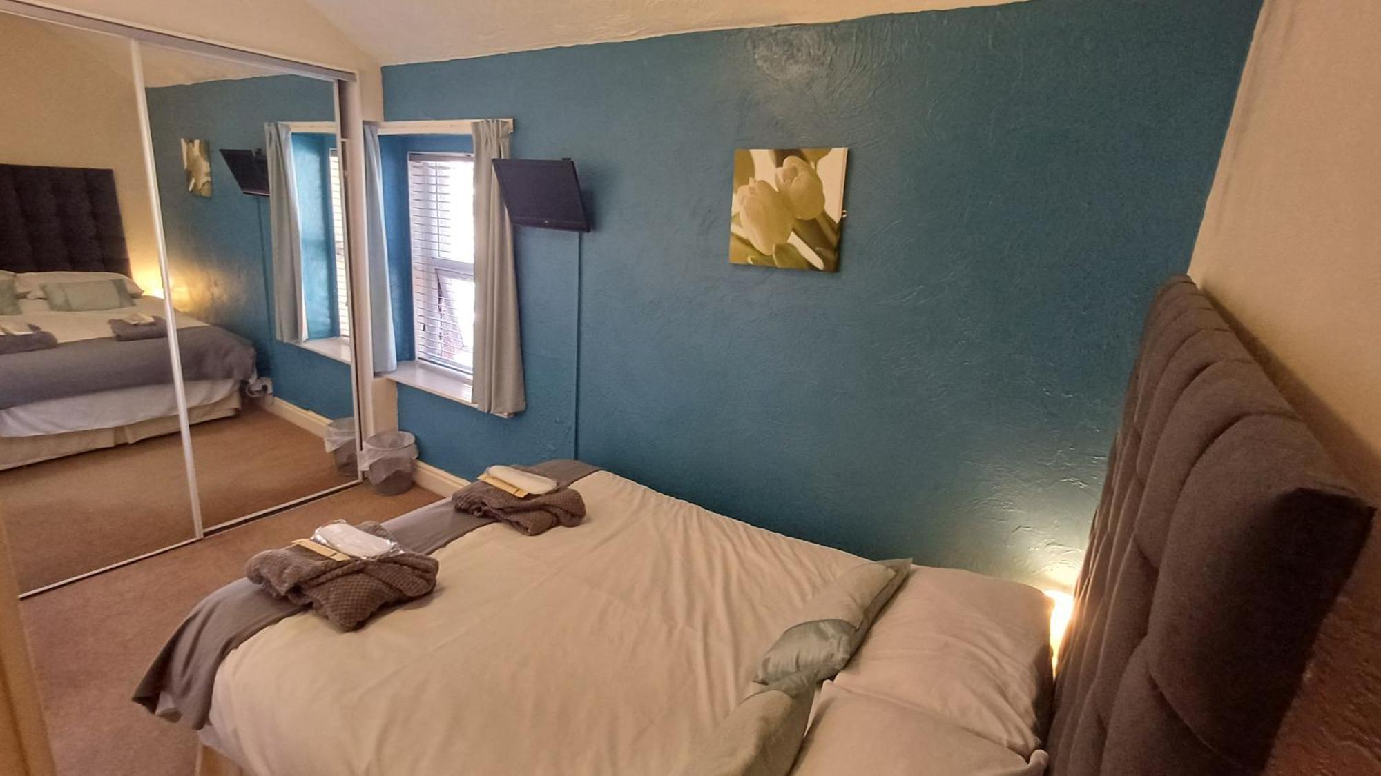 Morwenna Luxury Holiday Apartments Лландидно Экстерьер фото