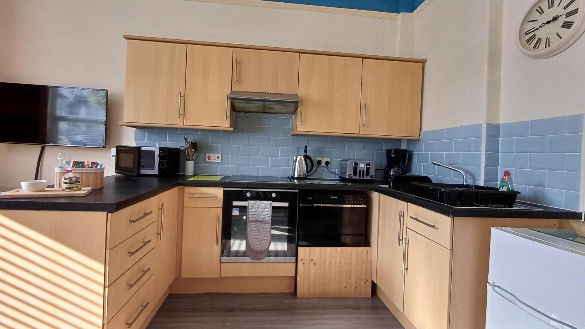 Morwenna Luxury Holiday Apartments Лландидно Экстерьер фото